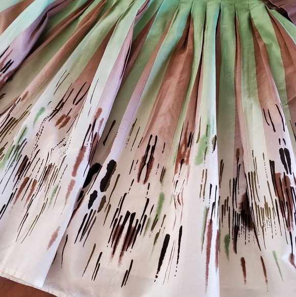 BCBG Maxazria Printed Pleated Midi Skirt - Picture 2 of 7